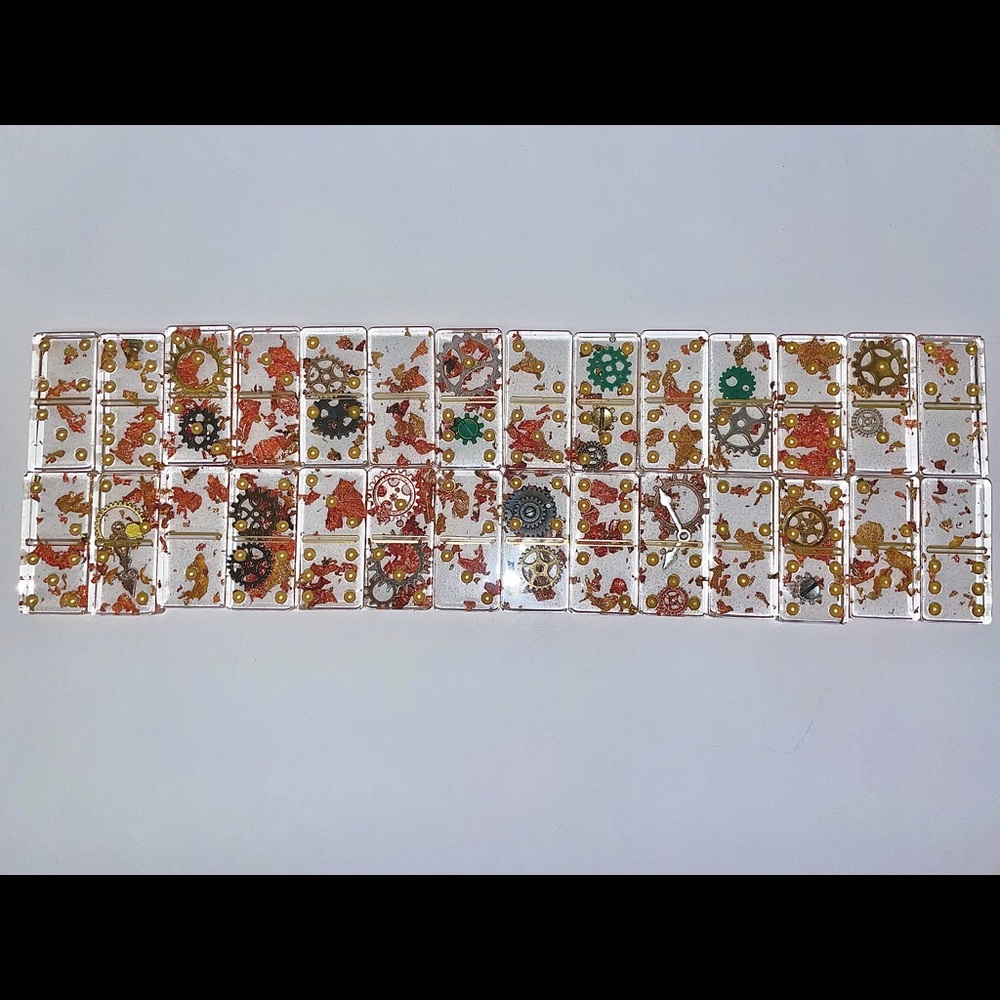 Dominos - Picture 1 of 6